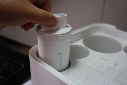 小米凈水器里的水可以直接喝嗎?小米凈水器濾芯可以洗洗再用嗎