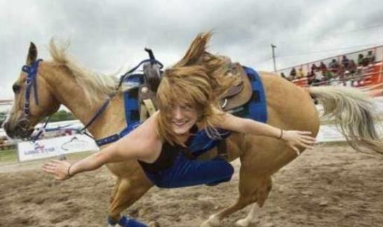 驚不驚喜,意不意外是什么意思 出處周星馳電影《家有喜事1992》