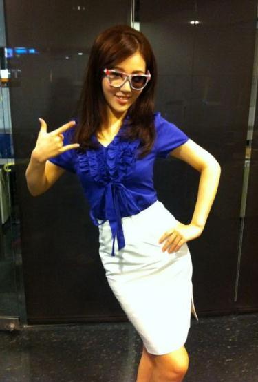 ��ټ÷�����Y�ϼ��DƬ,�_��E���Ը���Ů������ټ÷���������������T