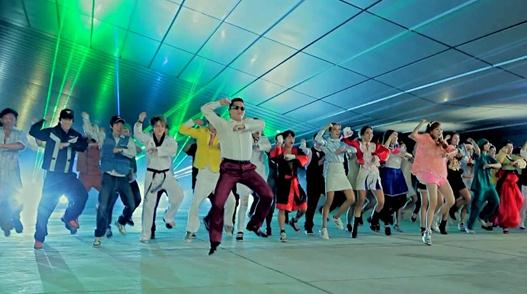 江蘇衛視跨年爭鳥叔,率先打響跨年演唱會大戰,總導演承諾不跑場不假唱