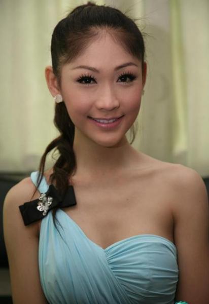 《泰囧》電梯美女竟是最美人妖rose,人妖皇后rose曝艷麗性感生活私照