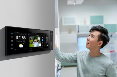 狄耐克智慧中控屏身份揭秘 | 一機多面的智慧生活家