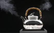 開(kāi)水反復(fù)燒好嗎？開(kāi)水反復(fù)燒對(duì)身體有害嗎