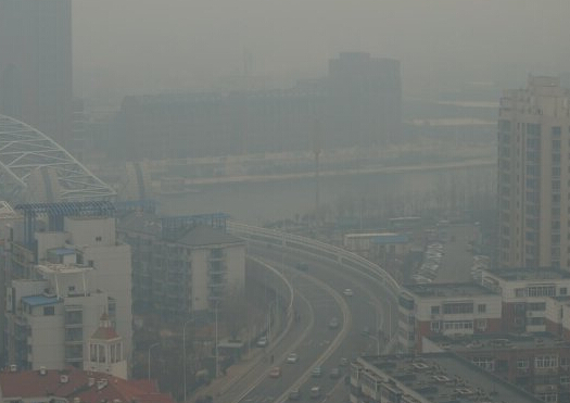 霧霾天開車注意什么?霧霾天行車安全