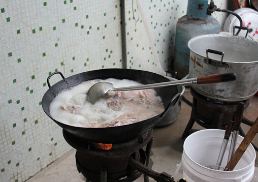 油壺怎么清洗?油壺上的污漬怎么去除?