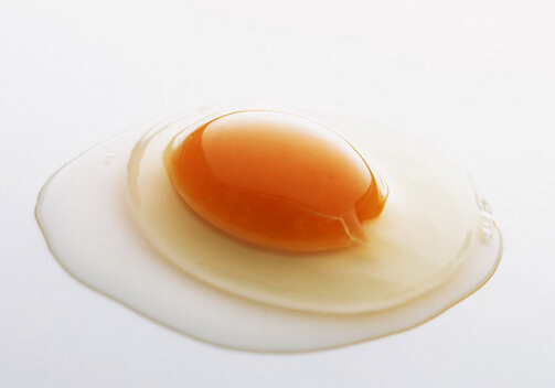 驚人！吃雞蛋黃的危害等同于吸煙？