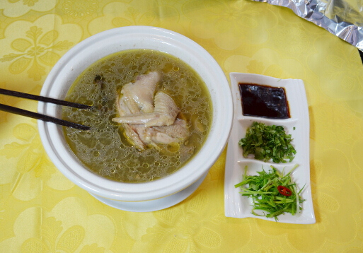 喝雞湯進補?有的人不適合喝雞湯