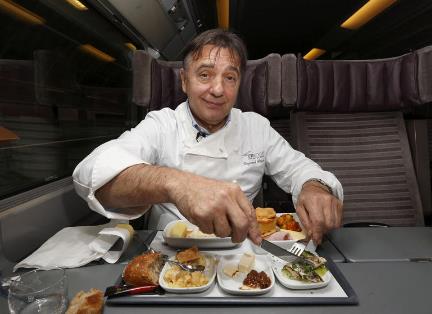 春節后返程路上怎么吃才健康?長途乘車的合理配餐