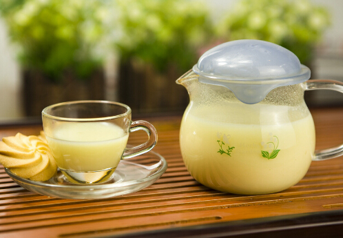 常喝豆?jié){能防脂肪肝-豆?jié){的功效