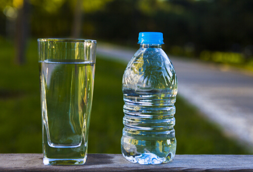 常喝礦泉水可以防老癡？常喝礦泉水好嗎？