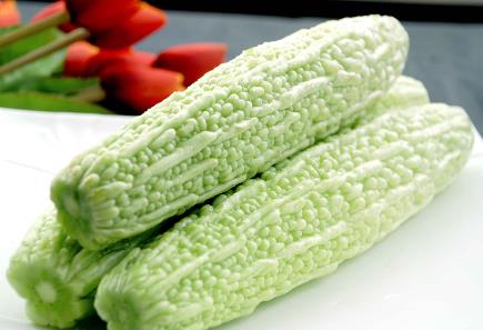 吃苦瓜好嗎?苦瓜的營養(yǎng)價值-苦瓜的功效與作用