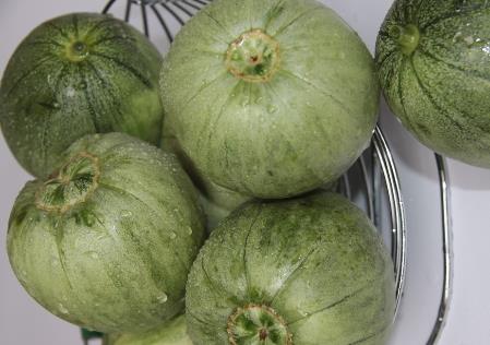 吃香瓜好嗎?香瓜的營養價值、功效與作用