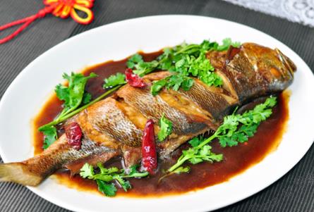 吃黃花魚有什么好處？大黃花魚的功效與作用