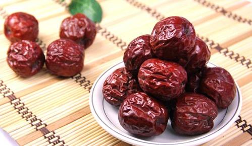 月經(jīng)期可以吃紅棗嗎?月經(jīng)期吃紅棗的注意事項(xiàng)
