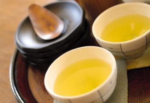 月經(jīng)期間飲食禁忌-吃什么導(dǎo)致痛經(jīng)?