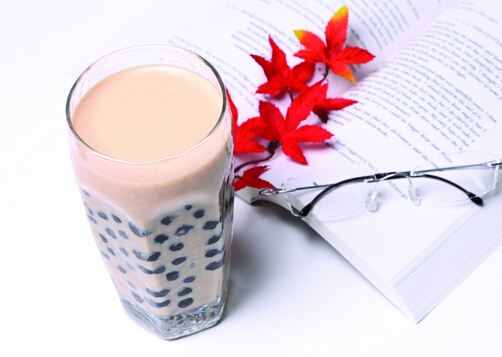 喝奶茶有啥危害？男性少喝珍珠奶茶