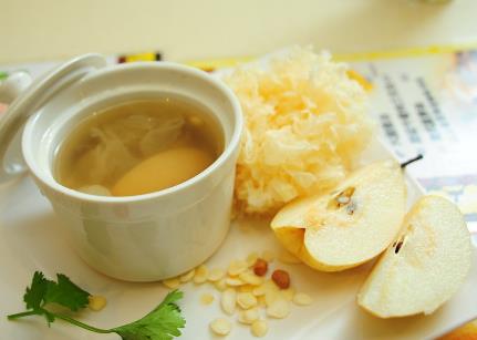 春季咳嗽吃什么好的快?十款食療對癥止咳化痰