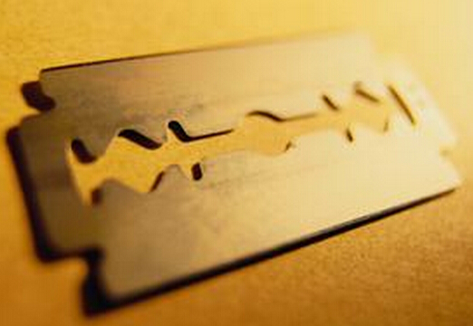 剃須刀什么樣的好?使用剃須刀的注意事項