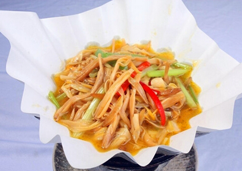 黑木耳炒黃花菜的做法-黑木耳炒黃花菜怎么做?