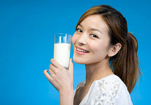 失眠的原因有哪些?有助睡眠的食物推薦