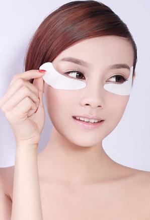 眼部皮膚松弛怎么辦？如何去除眼部細紋？眼部保養的重要性