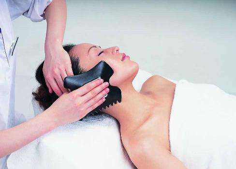 如何刮痧治療黃褐斑?治療黃褐斑的刮痧方法