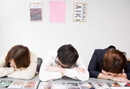 失眠的危害：失眠抑郁患者增多，需要規(guī)范治療