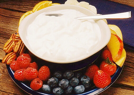 寶寶能喝酸奶嗎?寶寶喝酸奶的好處