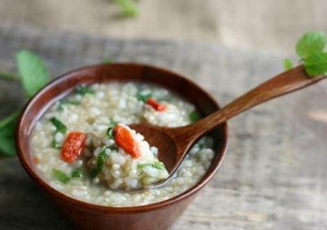 寶寶吃糙米有什么好處?寶寶吃糙米的做法