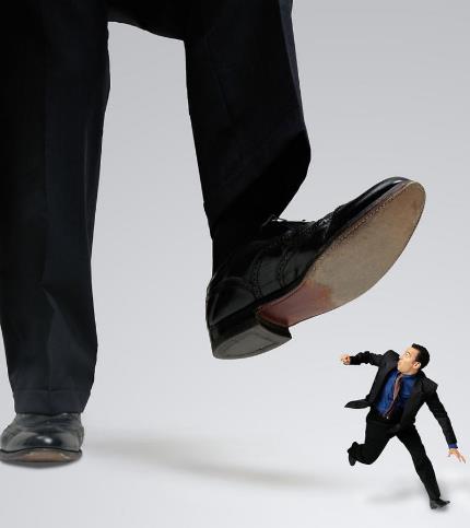 員工一定要對(duì)公司忠誠(chéng)嗎?十大職場(chǎng)潛規(guī)則送職場(chǎng)新人