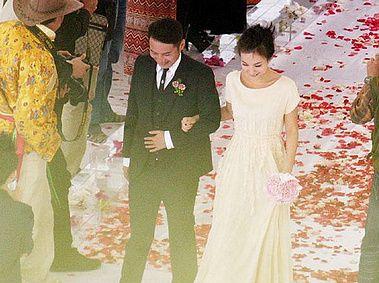 李維嘉吳昕被結(jié)婚-網(wǎng)絡(luò)熱傳李維嘉吳昕領(lǐng)證秘密結(jié)婚