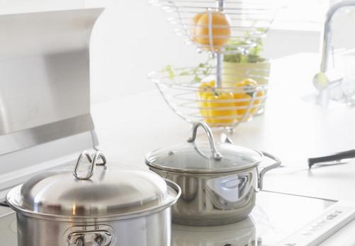 油污重災區:廚房360度清潔竅門大放送