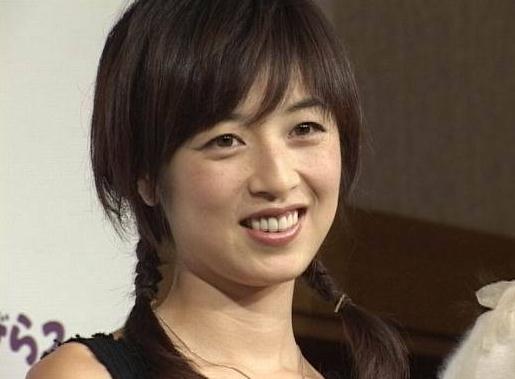 日本影后高岡早紀被迫全裸拍AV電影《怪物》高清劇照曝光，7分鐘激情戲