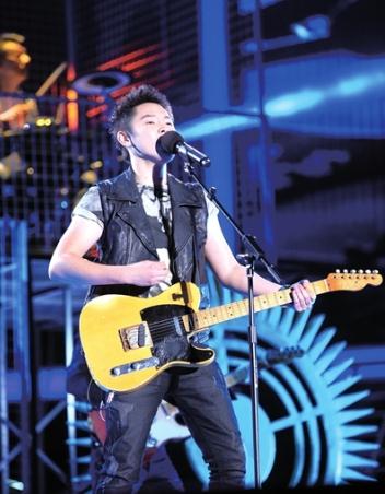 好聲音梁博奪冠,網友惡搞梁博奪冠內幕:他爸是涼茶