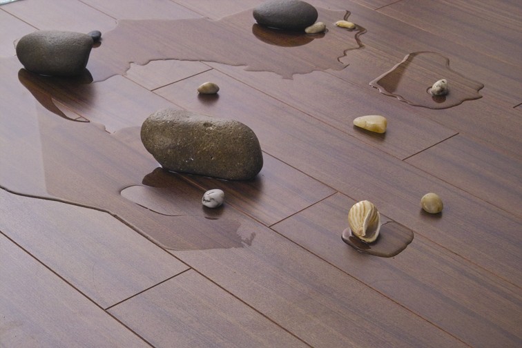 防潮的第一步:地板材料是關鍵