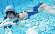 如何增強(qiáng)游泳的減肥效果？