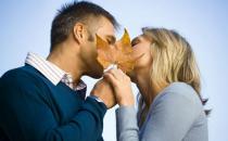戀愛心理學：7個愛情法寶讓他更愛你
