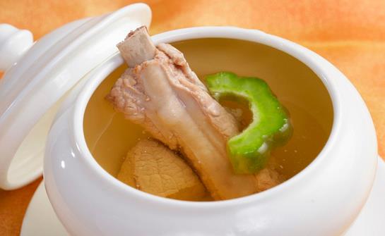 骨頭湯有多少營養?補鈣能只喝骨頭湯嗎?