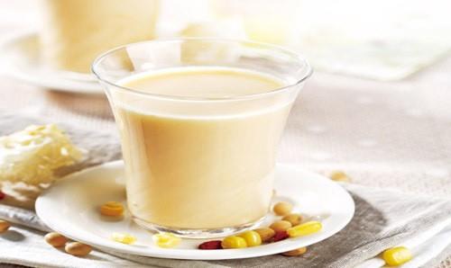 吃藥可以喝豆漿嗎?豆漿和藥能一起吃嗎