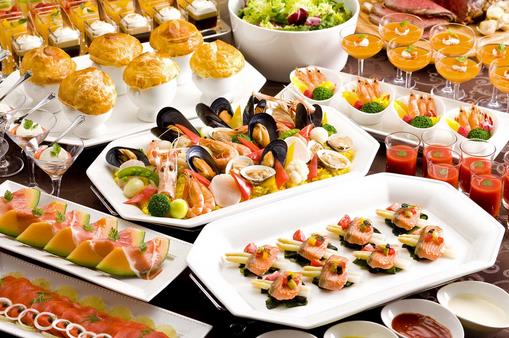 網上吃垮自助餐廳攻略教程靠譜嗎？醫生建議量力而行