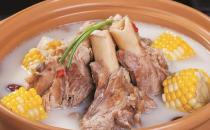 燉骨頭湯放醋好嗎？燉骨頭湯放醋能補(bǔ)鈣嗎