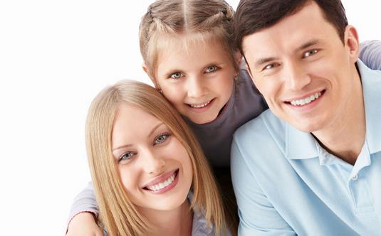 誰伺候孕媽坐月子比較好?