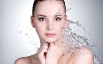 女人各個年齡階段應該如何護膚？