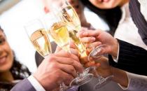 如何喝酒不傷胃？喝酒前吃什么不傷胃