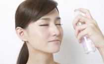 鼻子和耳后也需要保濕哦！