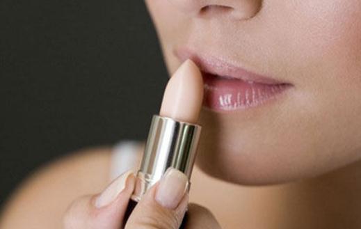 如何護唇?冬天嘴唇干裂怎么辦?