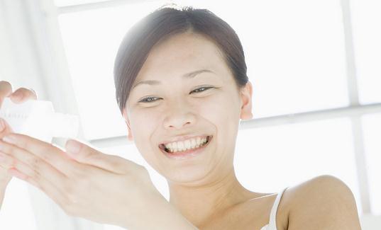 洗面奶的泡泡越多越好嗎?