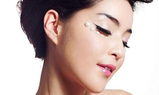 你會眼部保養(yǎng)嗎?眼部保養(yǎng)誤區(qū)