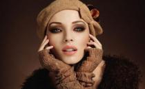 五彩眼妝怎么畫才好看？