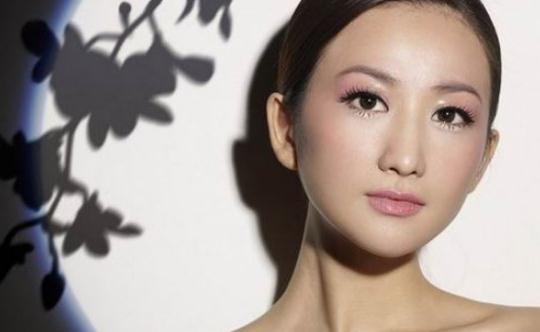 如何收縮毛孔?酸奶洗臉需要注意什么?